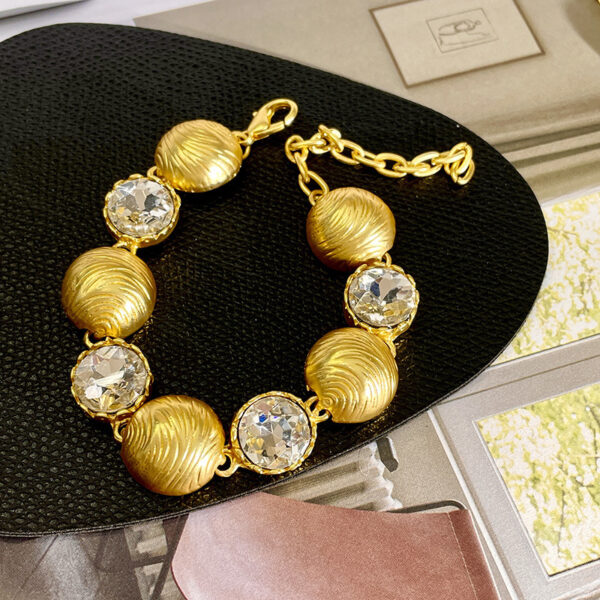 Women's Light Luxury Elegant Gold Necklace Middle-ancient Clavicle Chain - Image 7