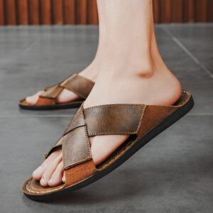 Summer New Genuine Leather Men's Breathable Casual Slip-on Beach Sandals