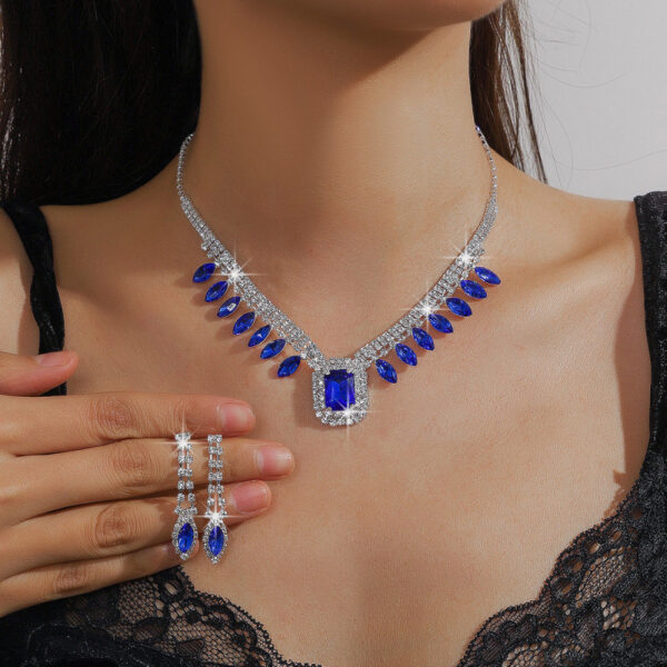 Banquet Dress Stylish Elegant Necklace Suit - Image 6