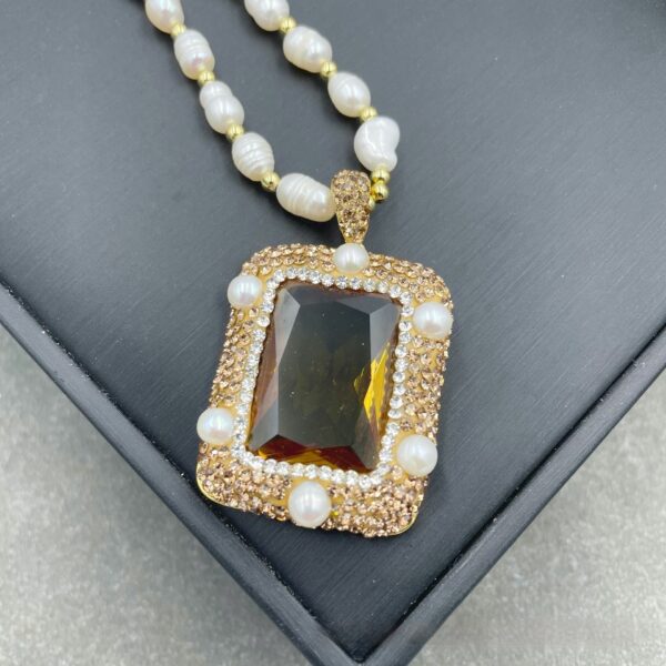 European American And French Style Light Luxury Photosensitive Stone Jewelry - Image 3